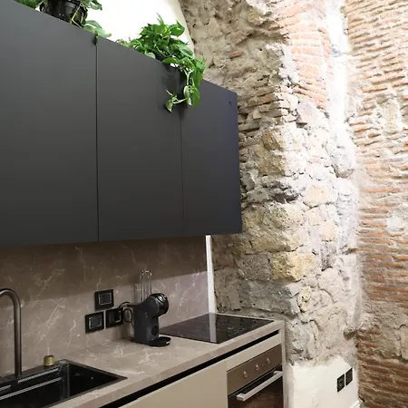 Odeon Neapolis Historic Luxury Nápoles