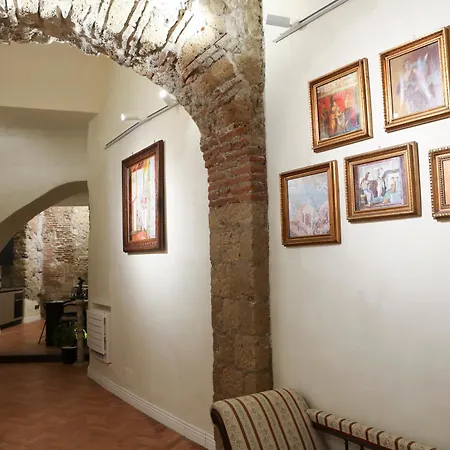Odeon Neapolis Historic Luxury *