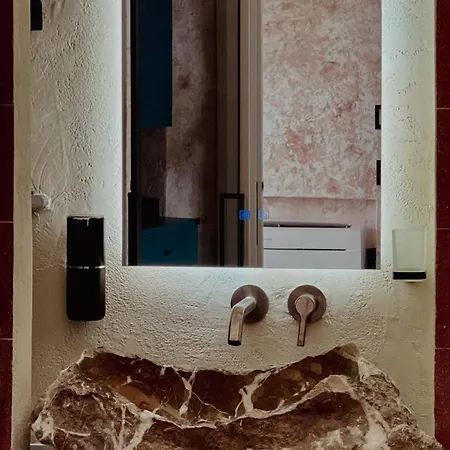 Odeon Neapolis Historic Luxury * Neapol