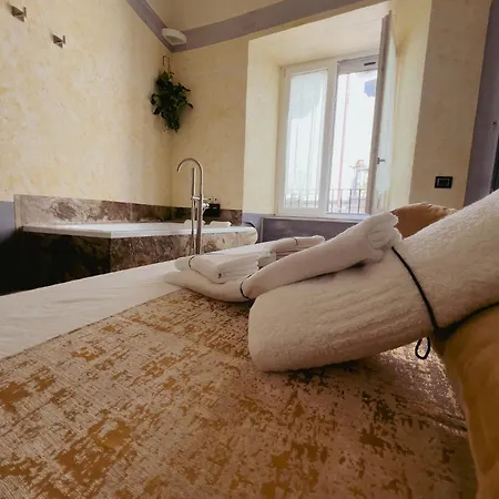 Odeon Neapolis Historic Luxury Apartament