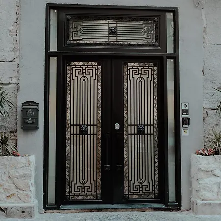 Odeon Neapolis Historic Luxury * Neapol